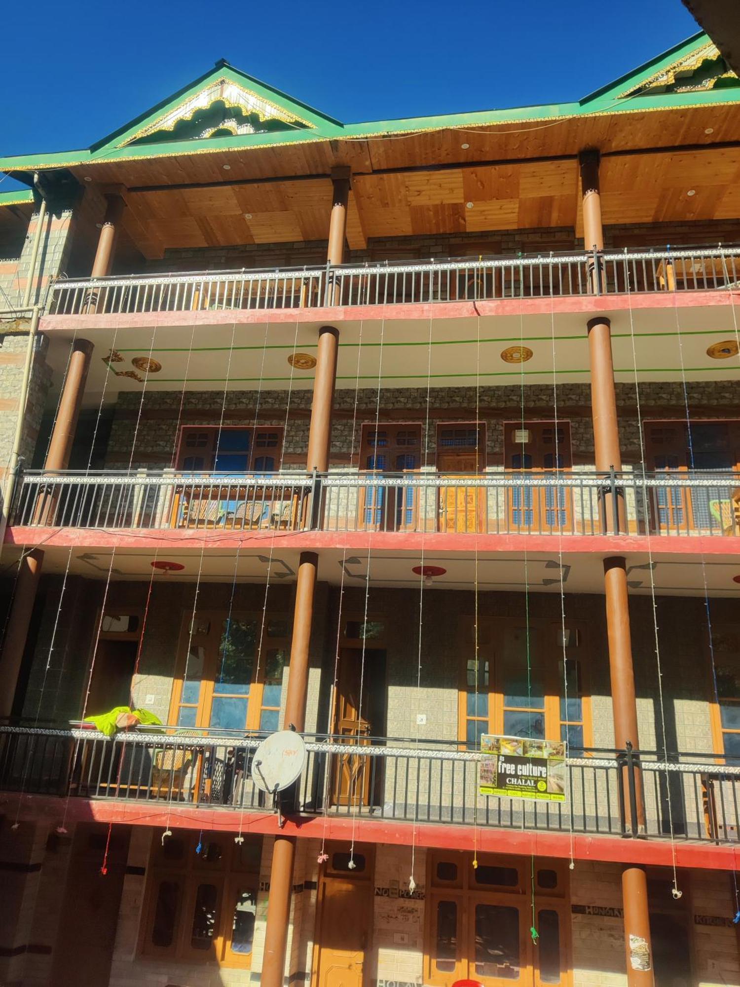 Chalo Chhalal Hotel & Cafe Kasol Zewnętrze zdjęcie