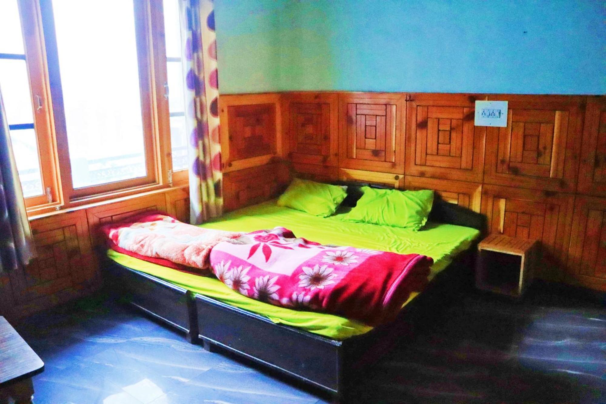 Chalo Chhalal Hotel & Cafe Kasol Zewnętrze zdjęcie