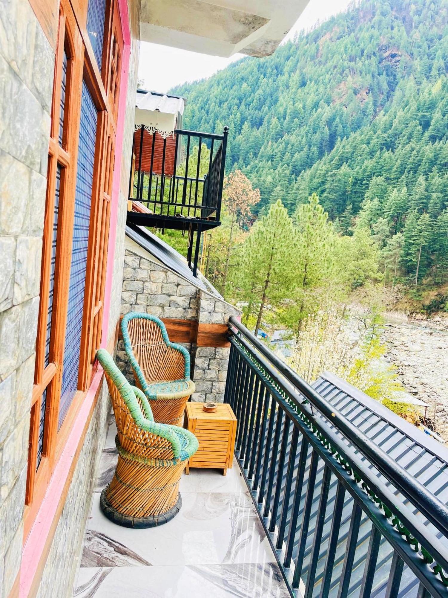Chalo Chhalal Hotel & Cafe Kasol Zewnętrze zdjęcie