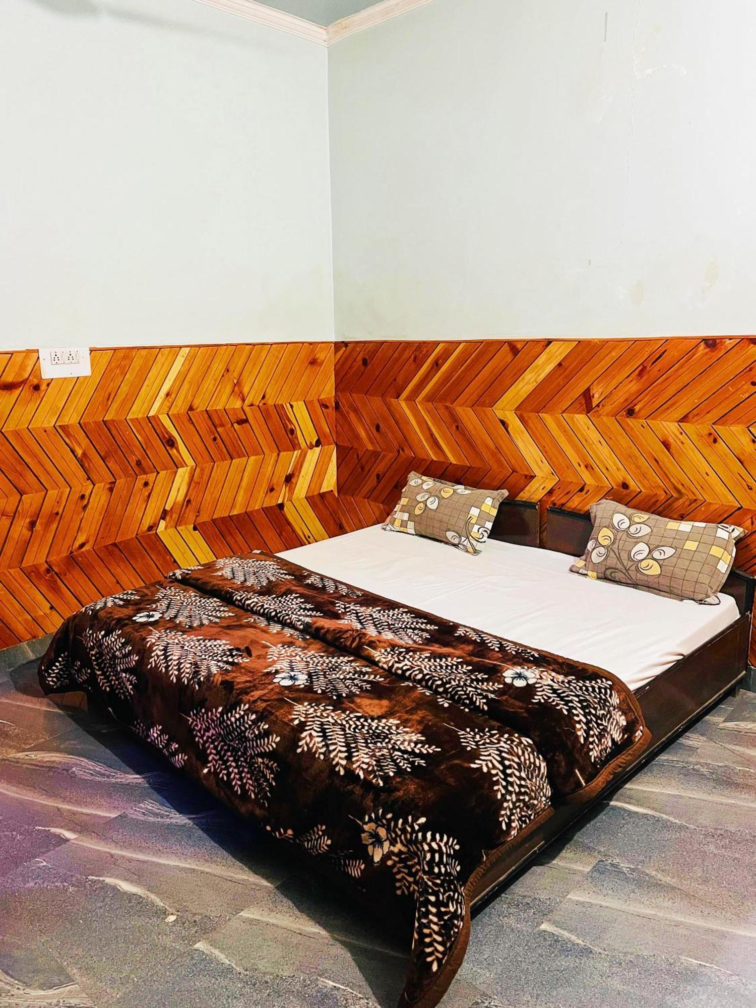Chalo Chhalal Hotel & Cafe Kasol Zewnętrze zdjęcie